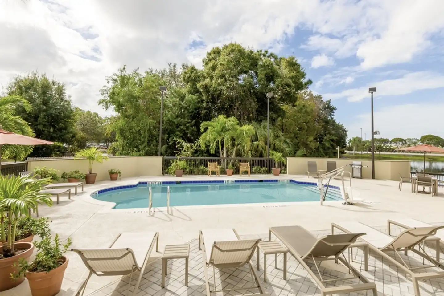 Hampton Inn Naples North Bonita Springs Pool