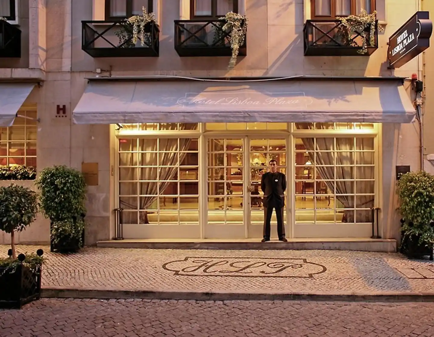 Hotel Lisboa Plaza Terrasse