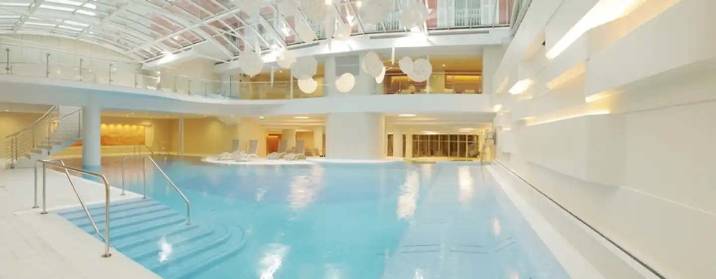 Wellness Hotel Apollo Hallenbad