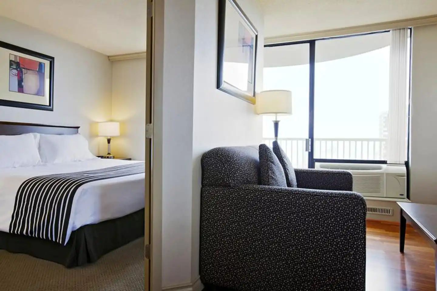 Sandman Suites on Davie Vancouver Wohnbeispiel