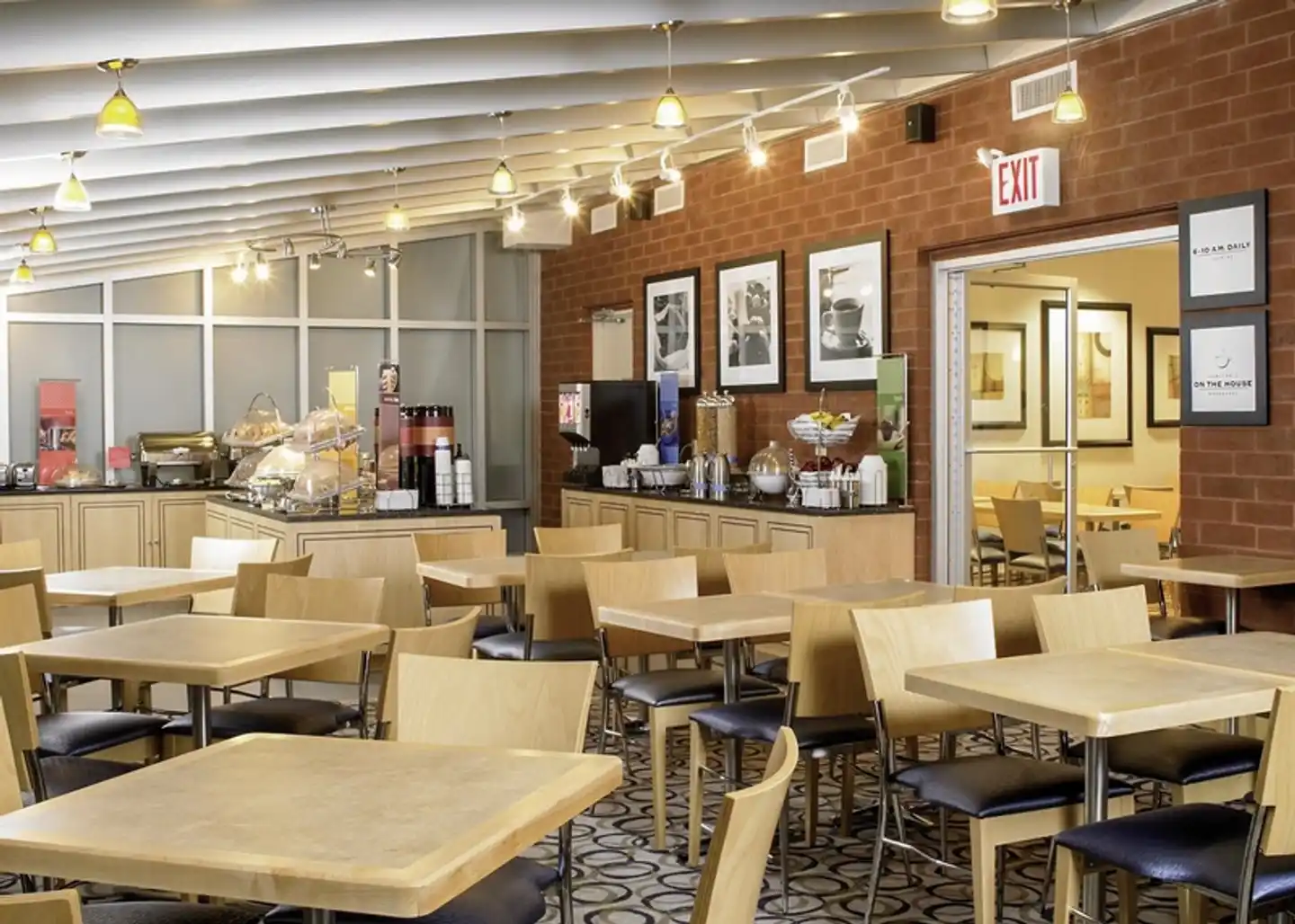 Hampton Inn Times Square South Bar