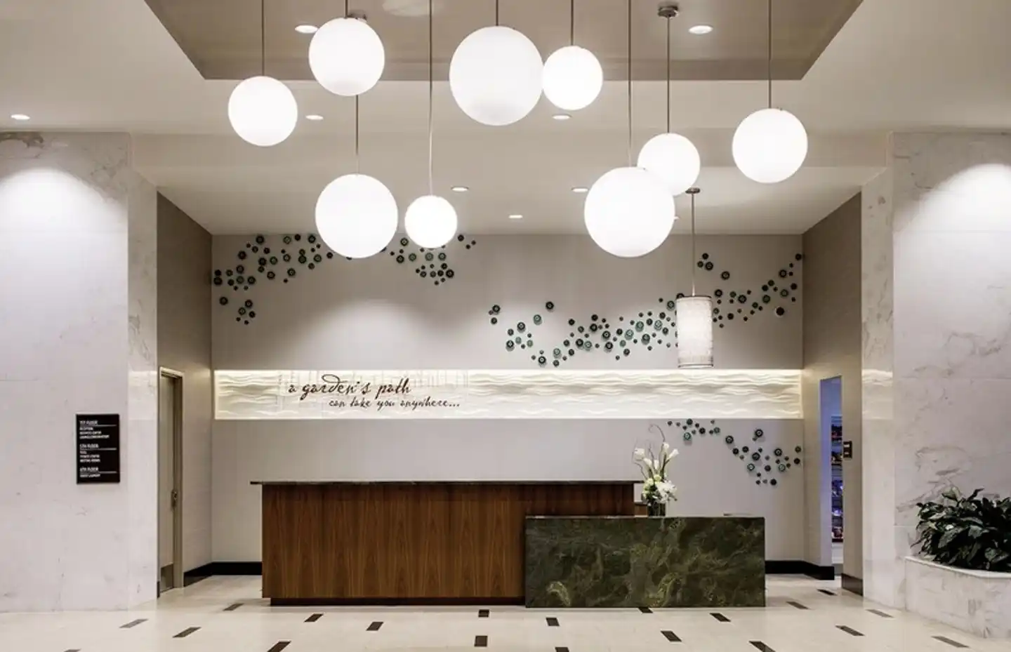 Hilton Garden Inn Downtown Dallas Badezimmer