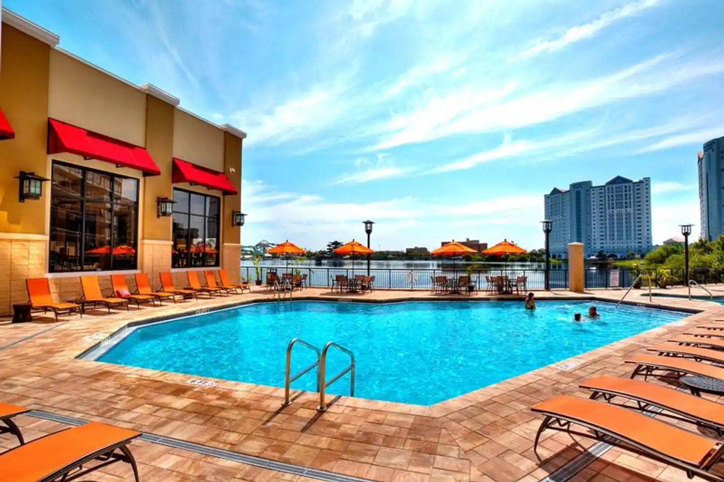 Ramada Plaza Resort & Suites International Drive Pool