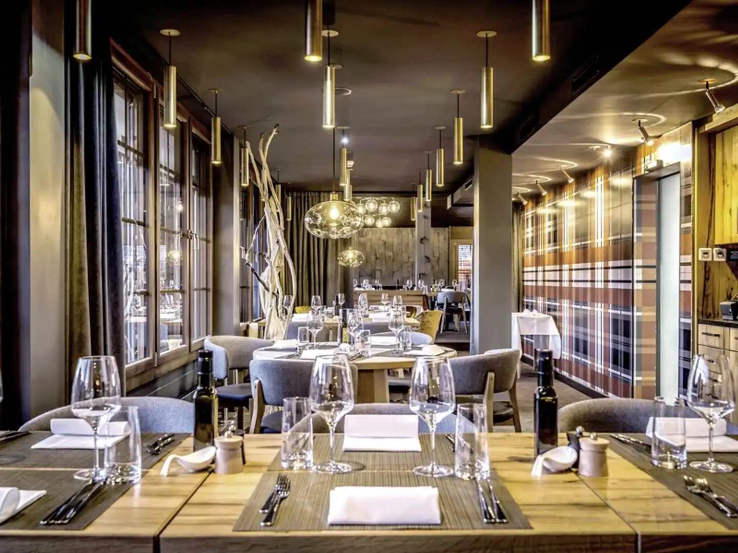 Huus Gstaad Restaurant