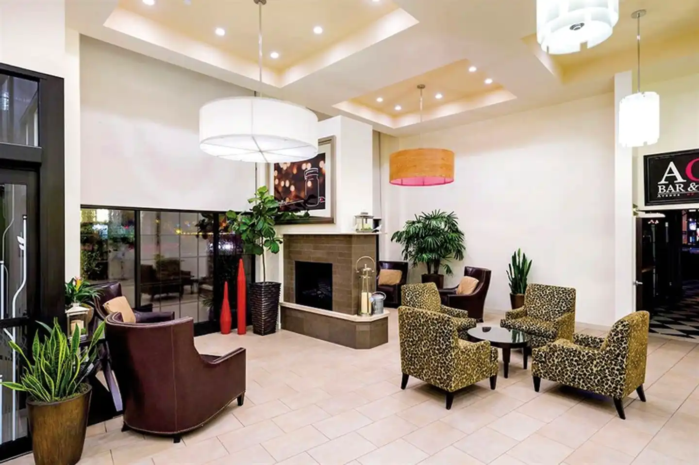 Hilton Garden Inn Tribeca Lobby