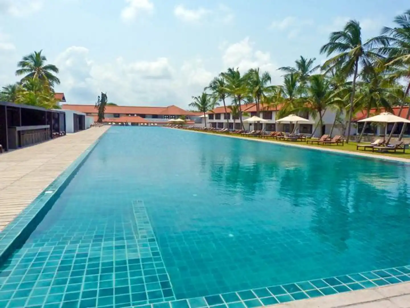Jetwing Lagoon Pool