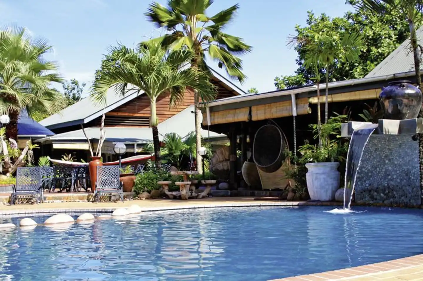 Chateau St. Cloud Pool