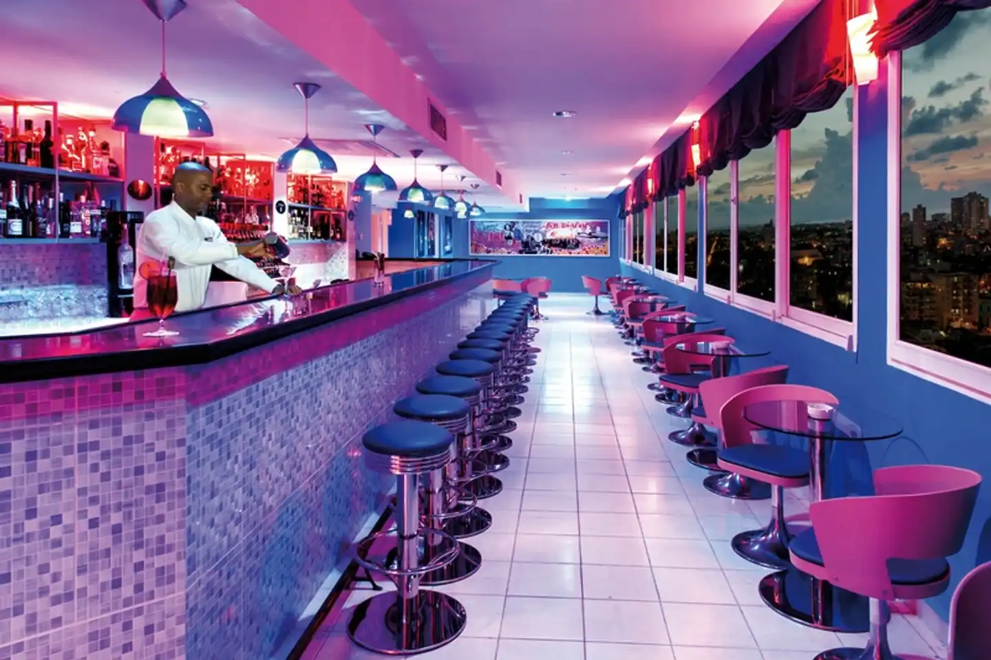 NH Capri La Habana Bar