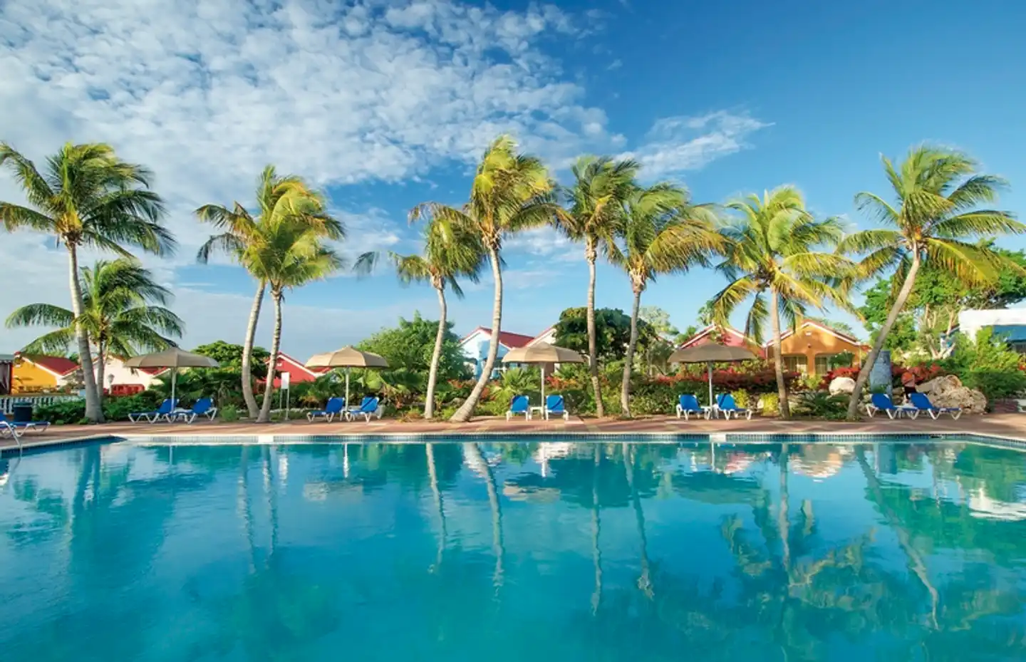 Livingstone Jan Thiel Beach Resort Pool