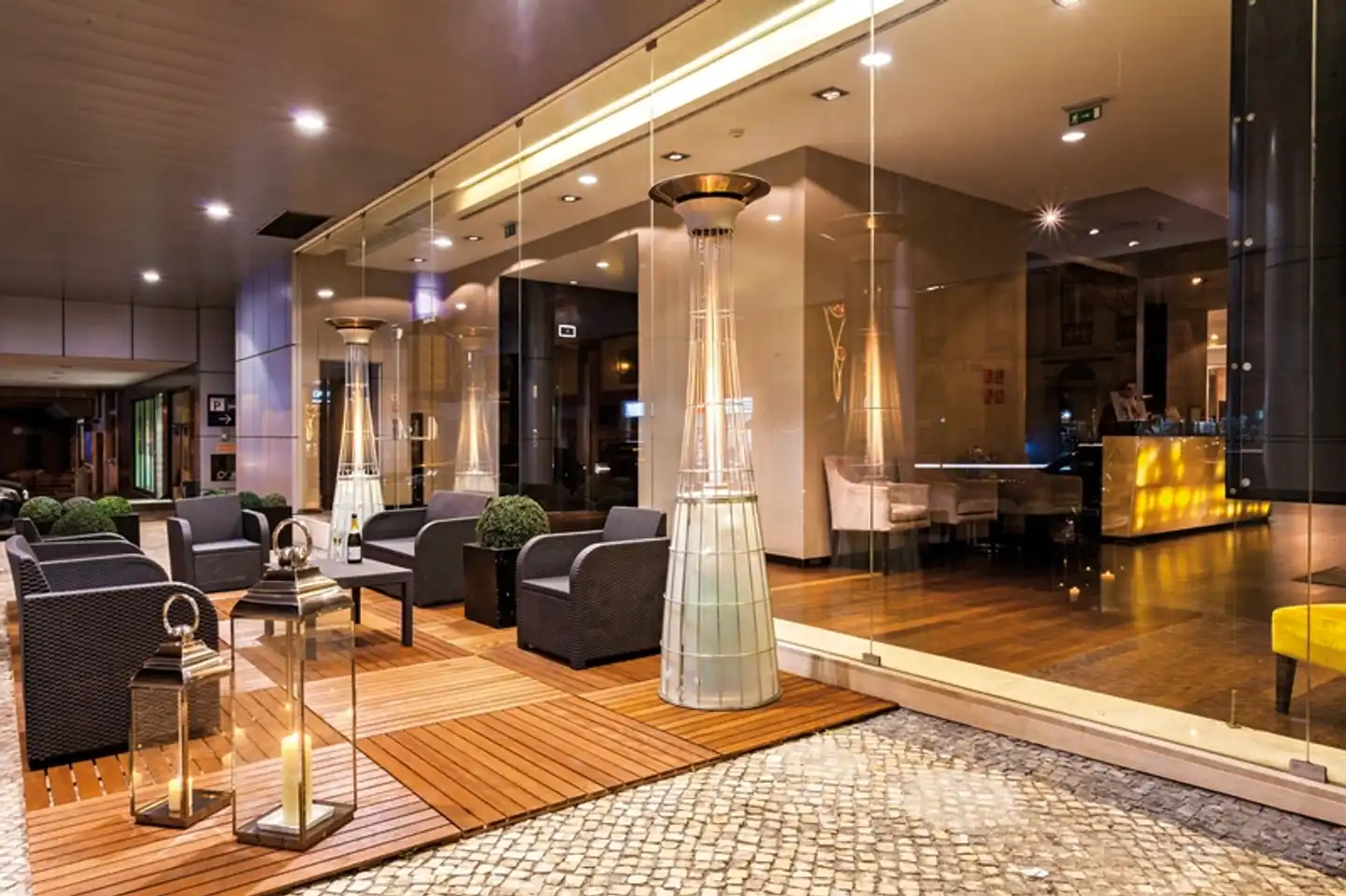 Czar Lisbon Hotel Lobby