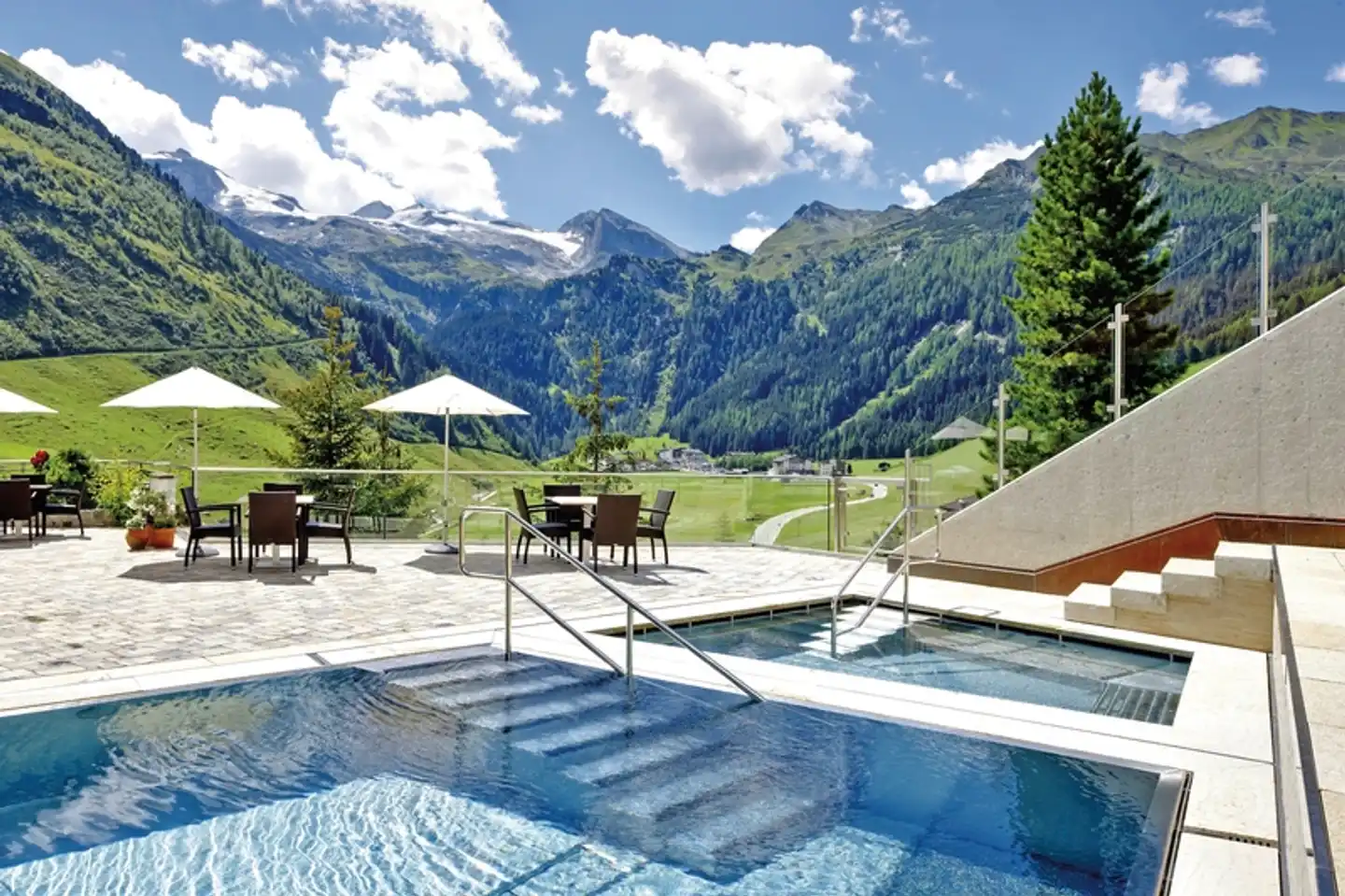 Berghof - Crystal Spa & Sports Pool