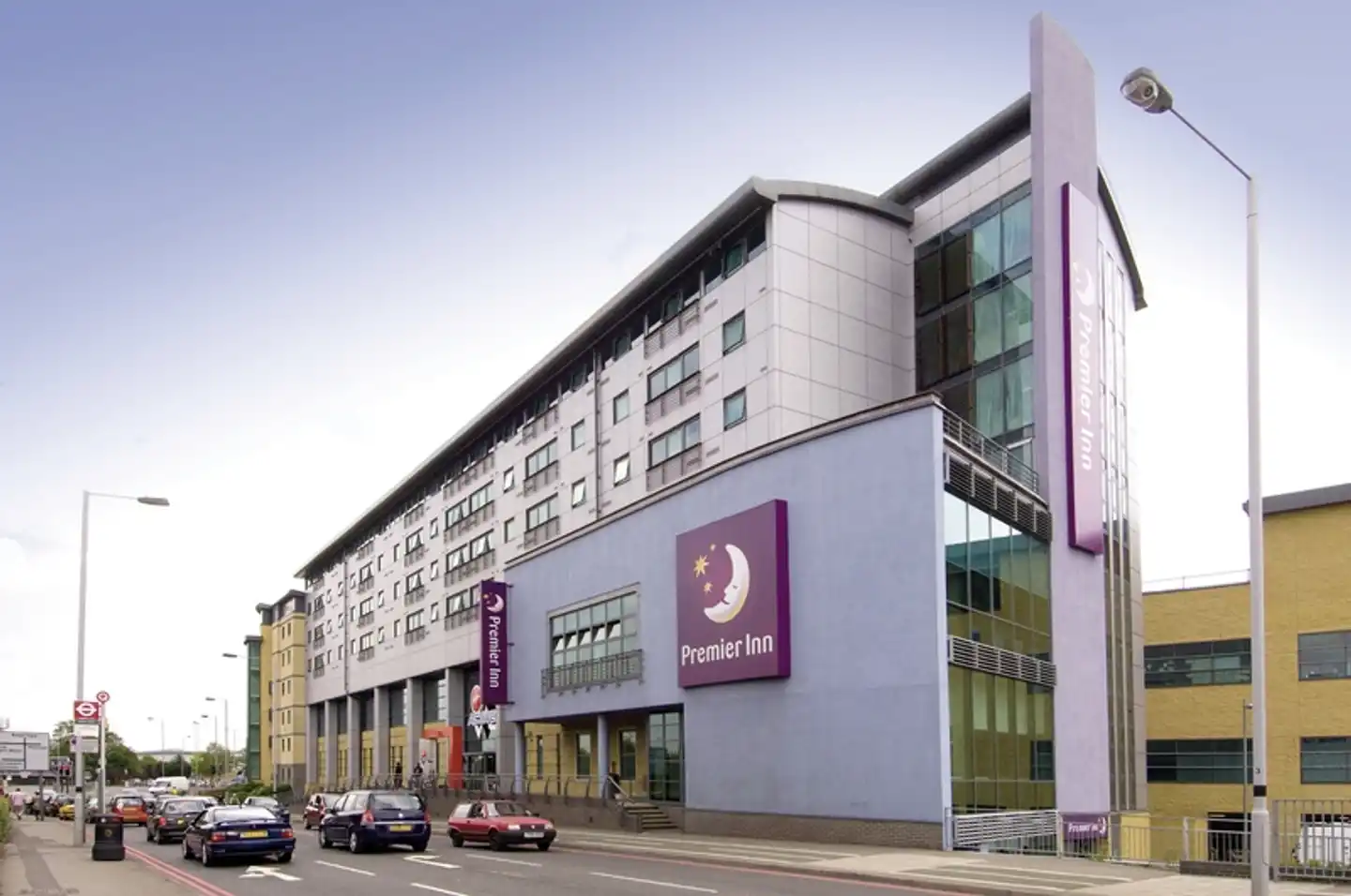 Premier Inn Wimbledon South Aussenansicht
