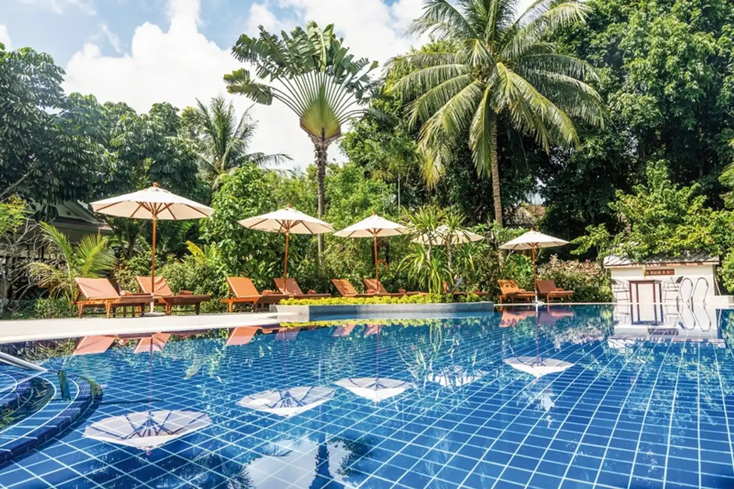 Paradise Beach Resort Pool