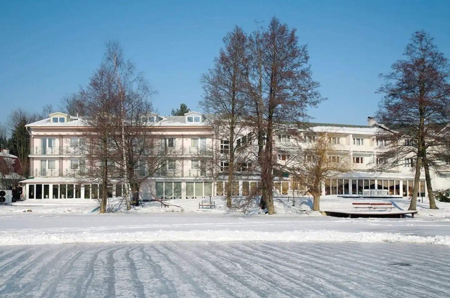 Hotel Riviera Aussenansicht