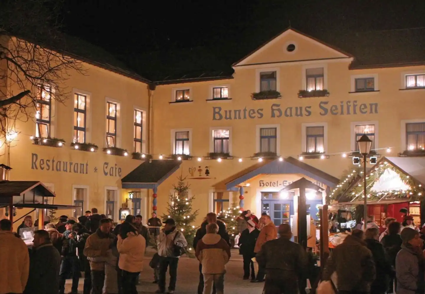 Buntes Haus Hotel Erbgericht Aussenansicht