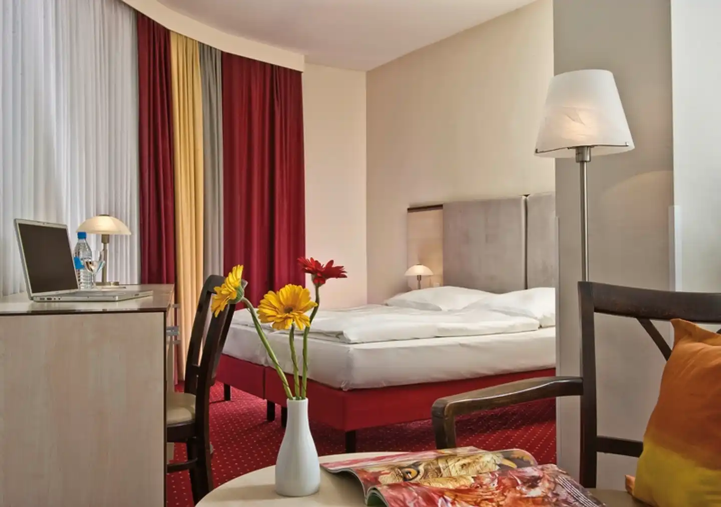 Come Inn Berlin Kurfürstendamm Opera Wohnbeispiel