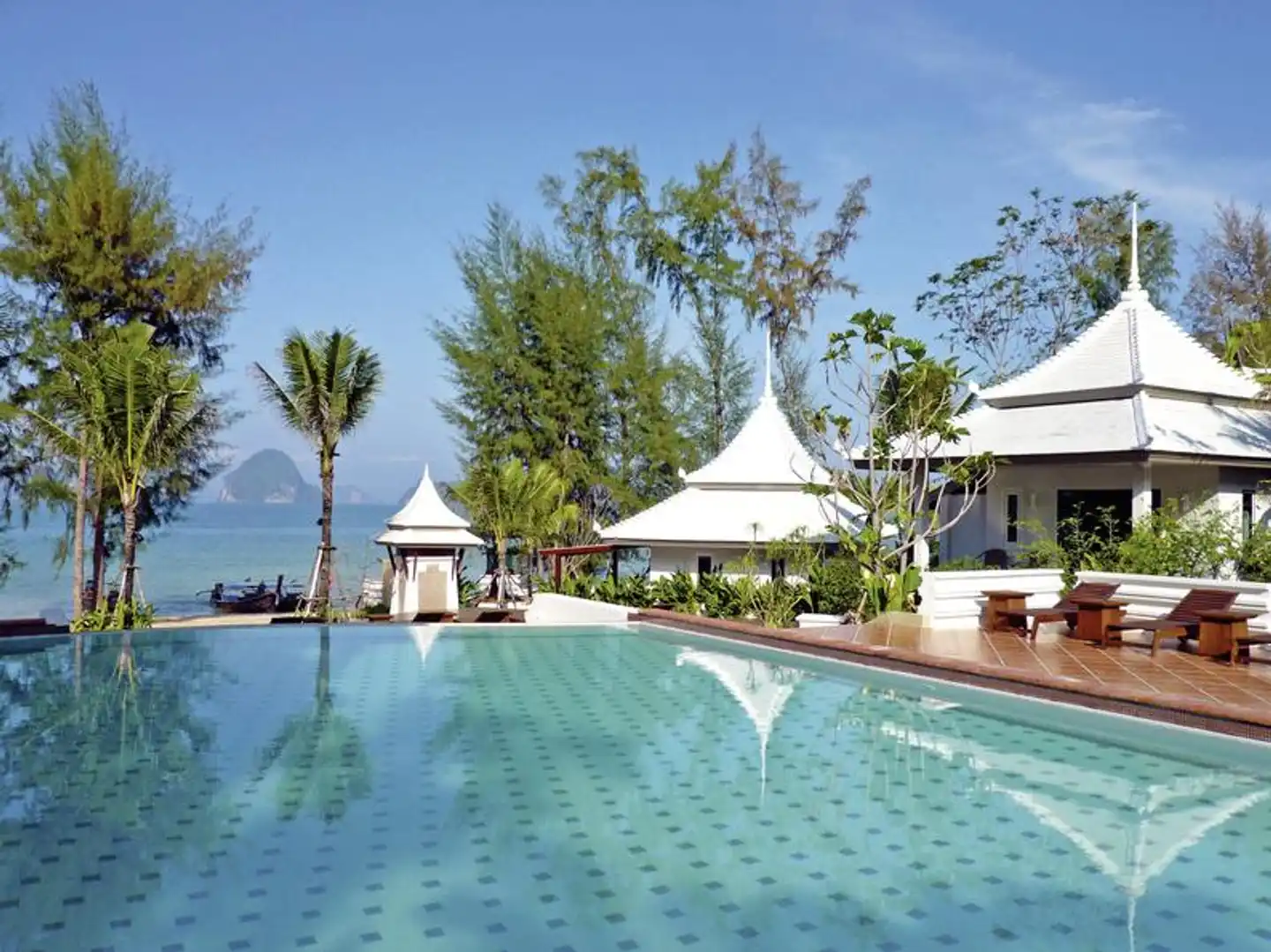 Anyavee Tubkaek Beach Resort Pool