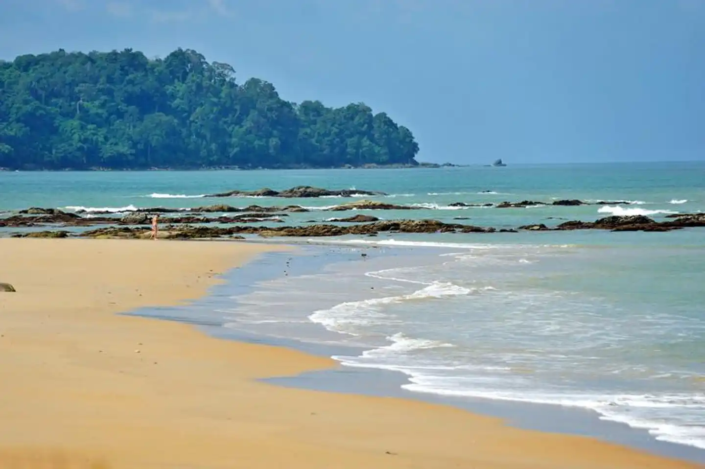 The Leaf on the Sands by Katathani Strand