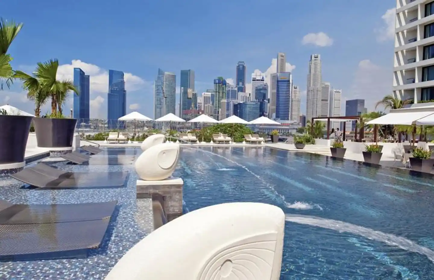 Mandarin Oriental, Singapore Pool
