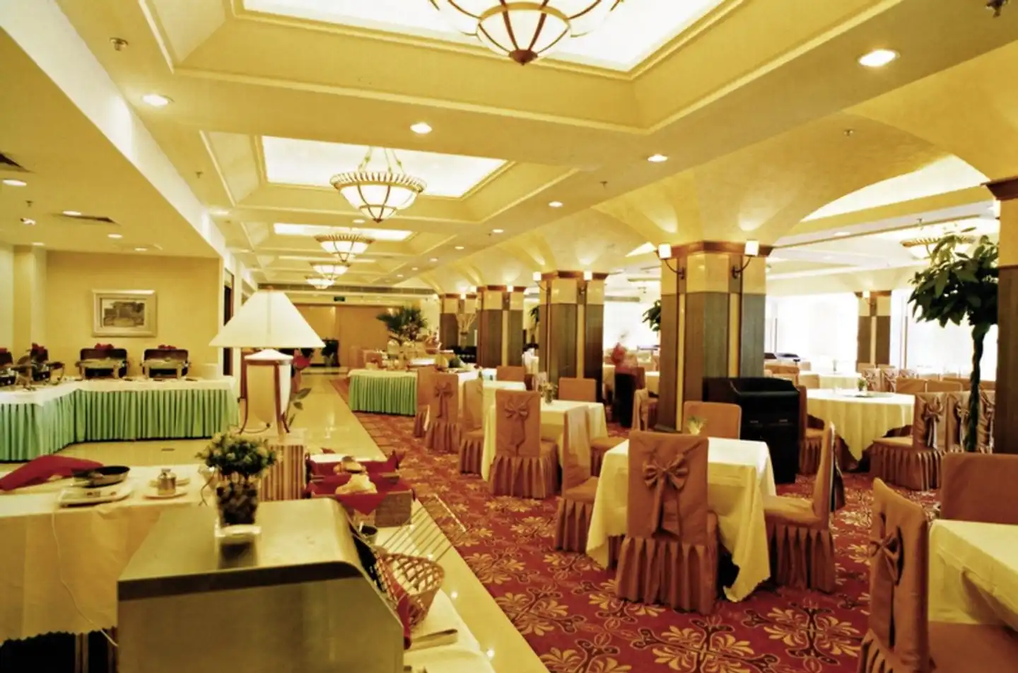 Dong Fang Hotel Restaurant