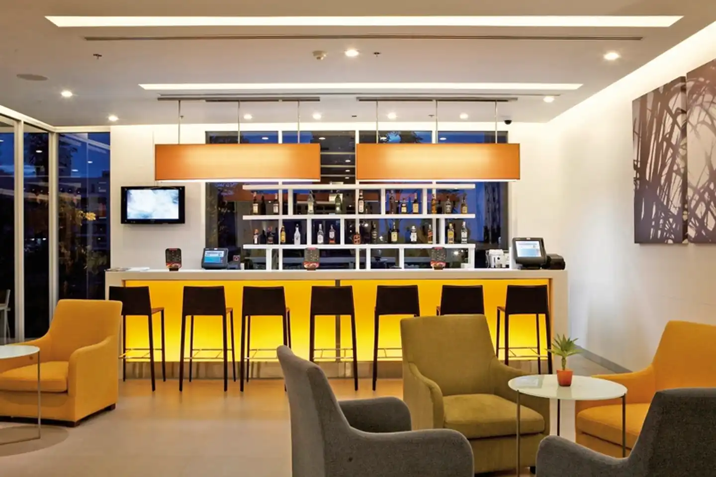 Ibis Pattaya Bar