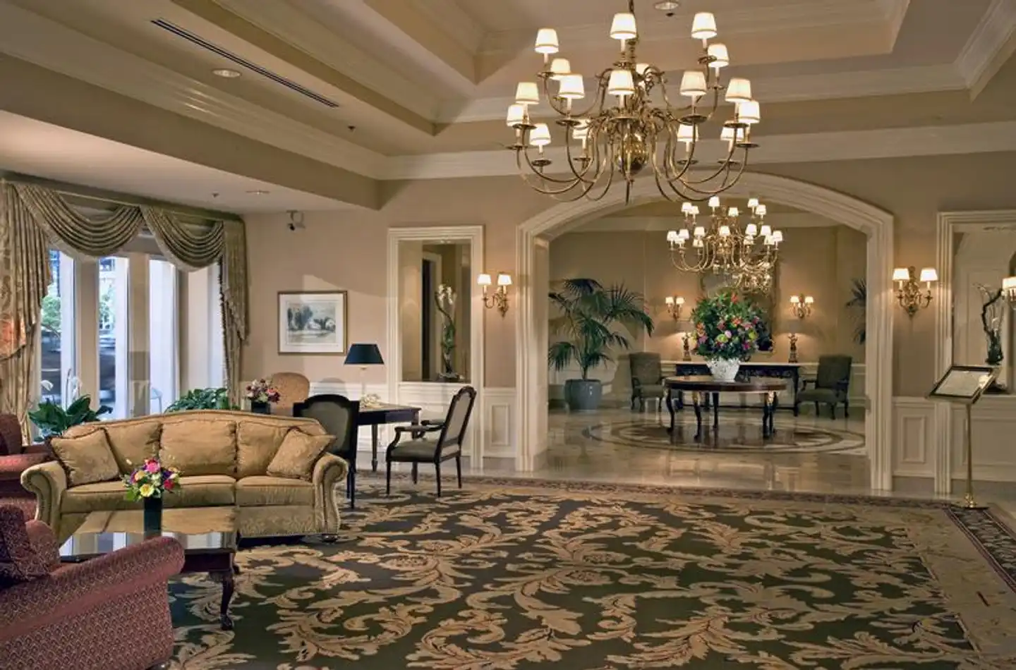 The Sutton Place Hotel Revelstoke Lobby