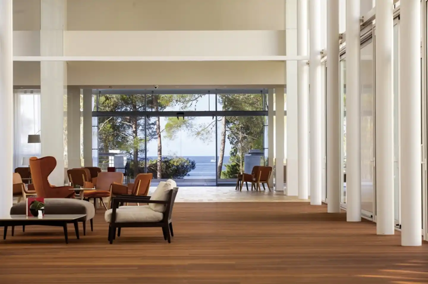 Bellevue Lobby
