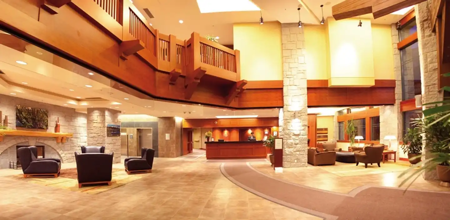 Crystal Lodge Lobby
