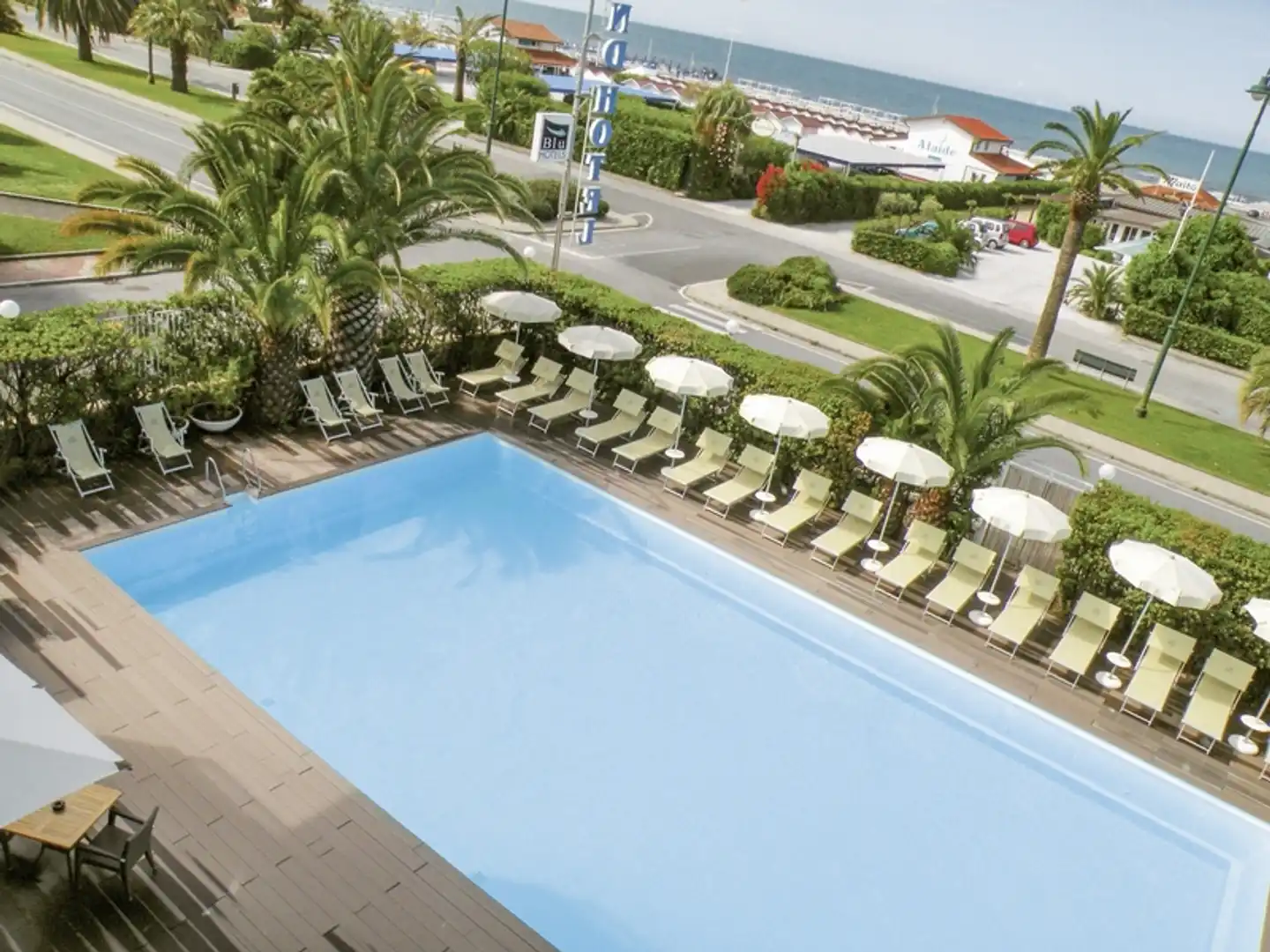 Grand Hotel Pool