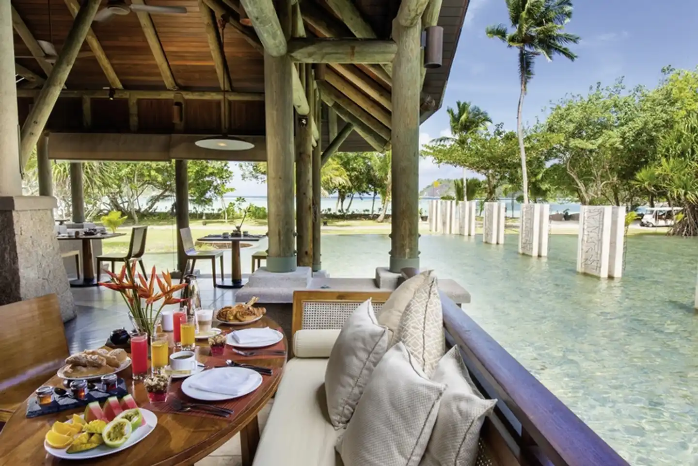 Constance Ephelia Resort Terrasse