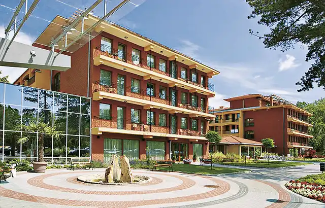 Hotel Azur Aussenansicht