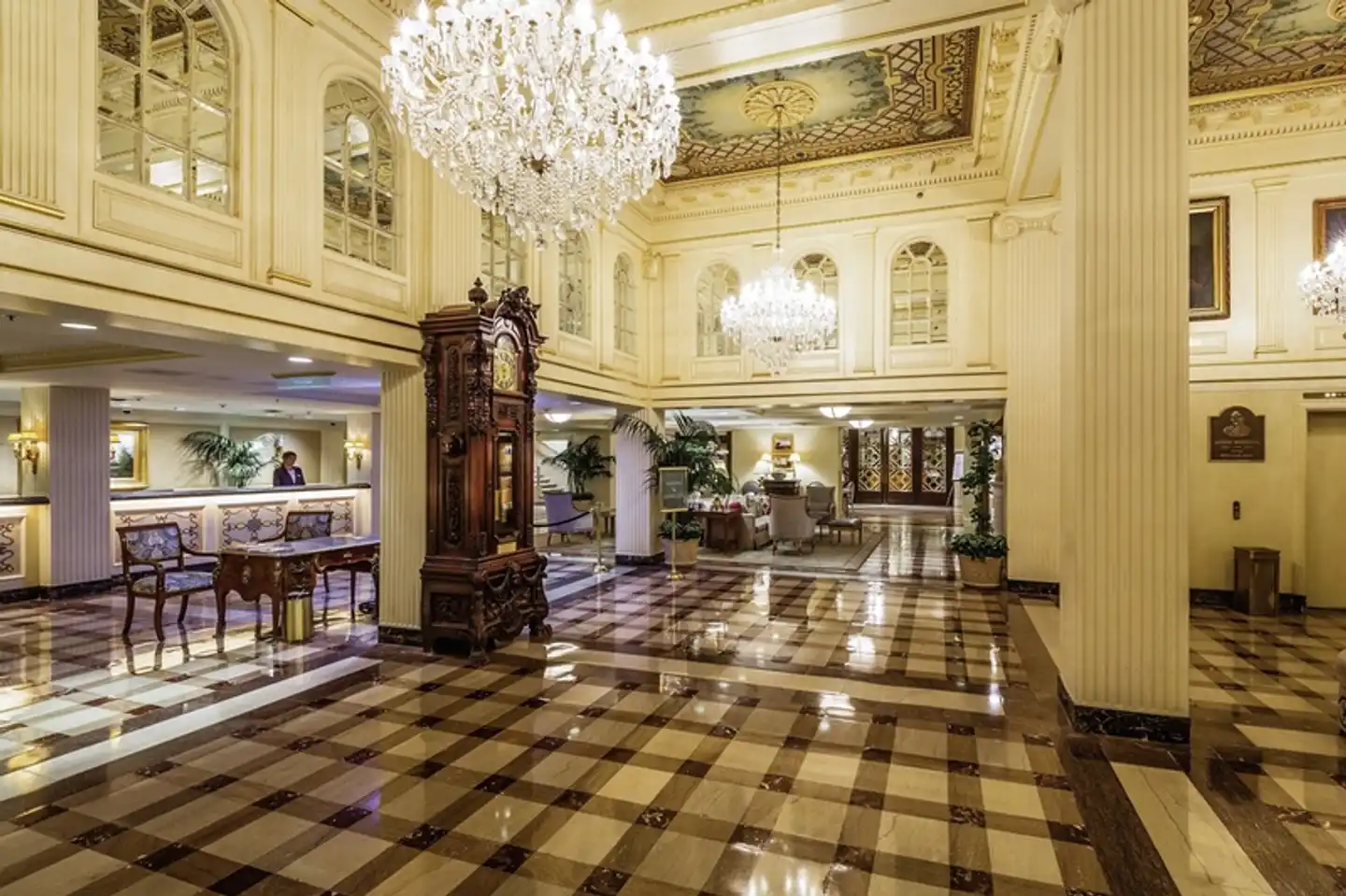 Hotel Monteleone Lobby