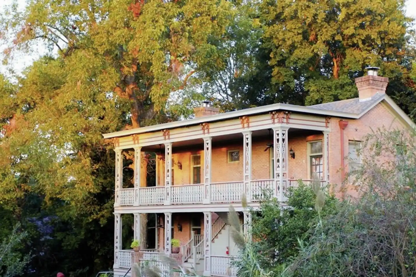 Corners Mansion Inn Aussenansicht