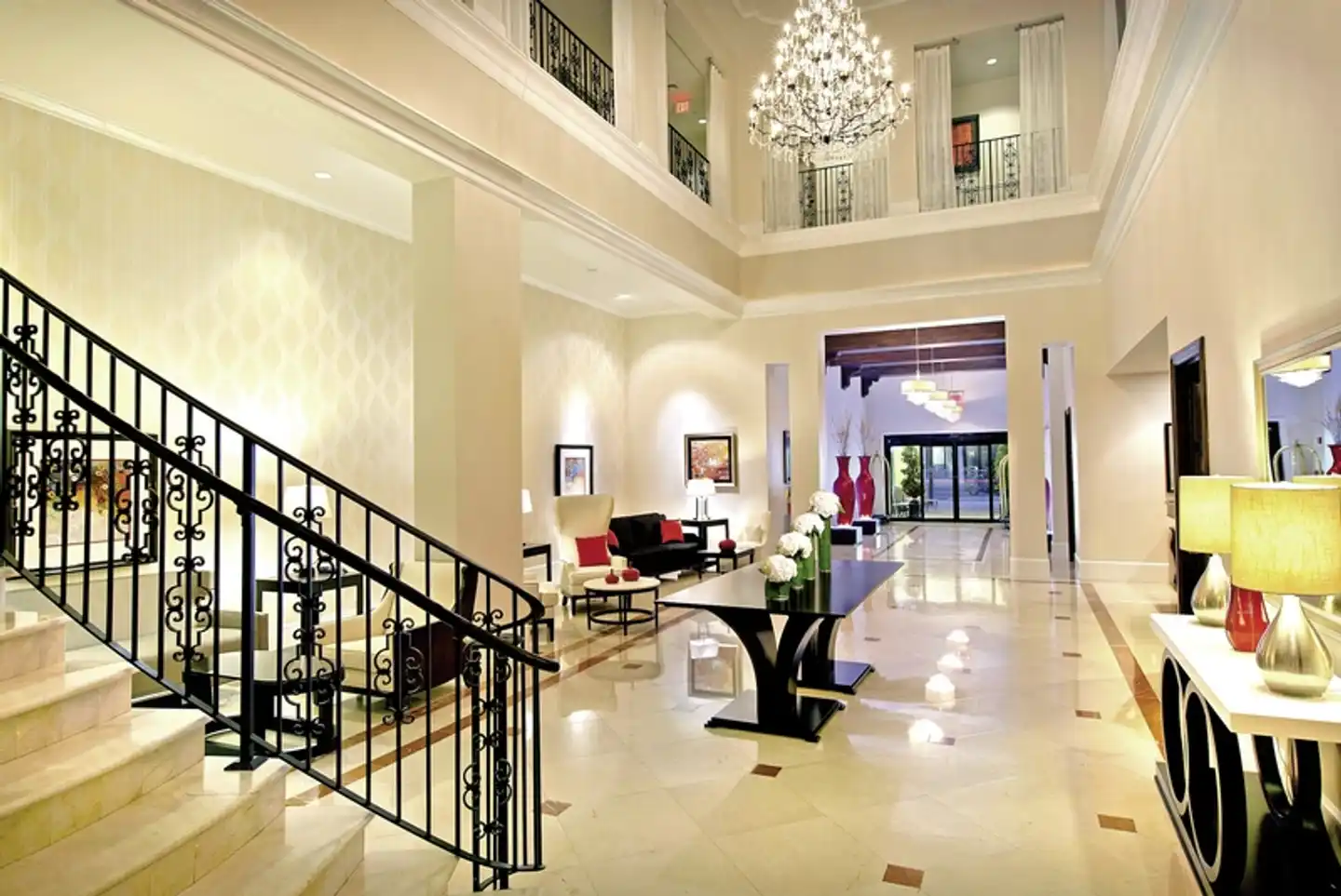The Inn on Fifth Lobby