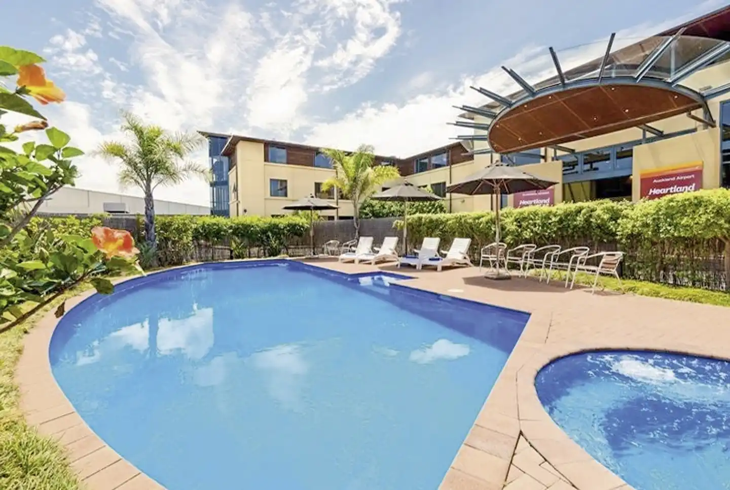 Heartland Hotel Auckland Airport Pool