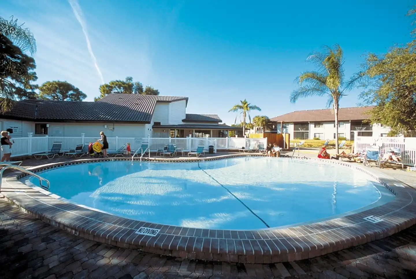 Shorewalk Vacation Villas Pool