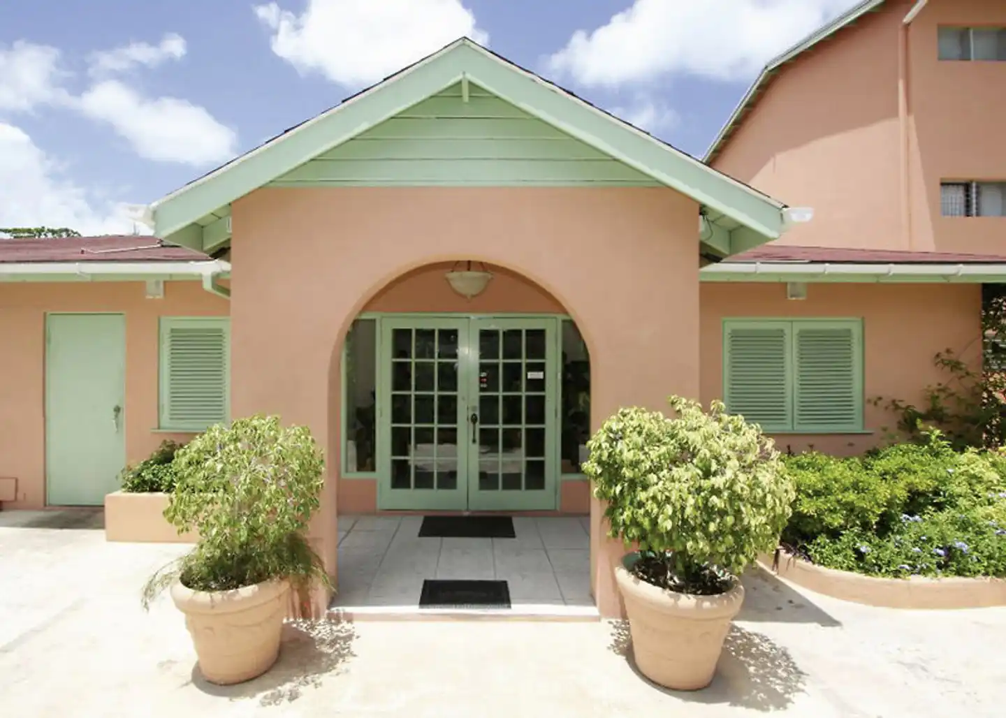 Worthing Court Apartment Hotel Aussenansicht