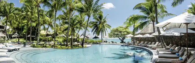 Maradiva Villas Resort & Spa Pool