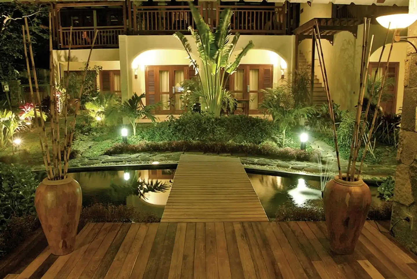 Ocean Beauty Lobby