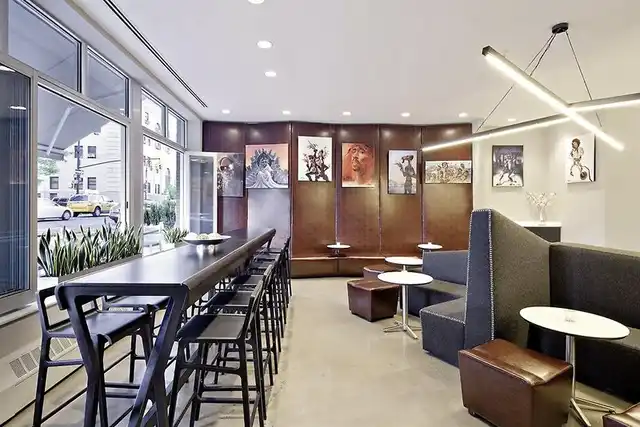 Nu Hotel Bar