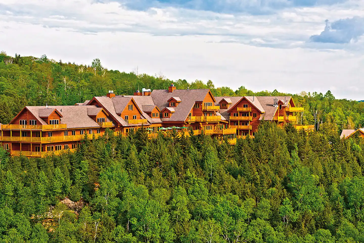 Hotel Sacacomie Aussenansicht