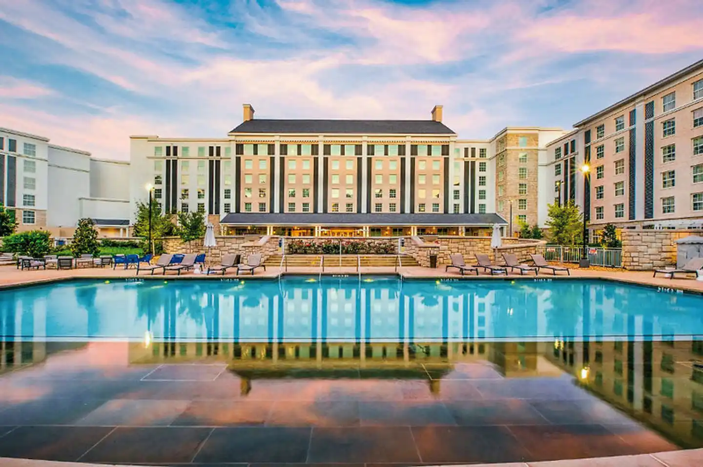 The Guest House at Graceland Pool