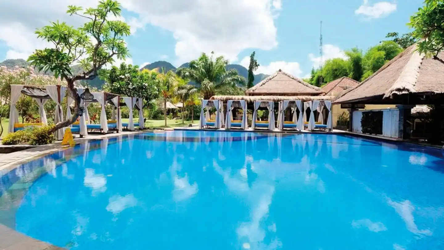 Menjangan Dynasty Resort Pool