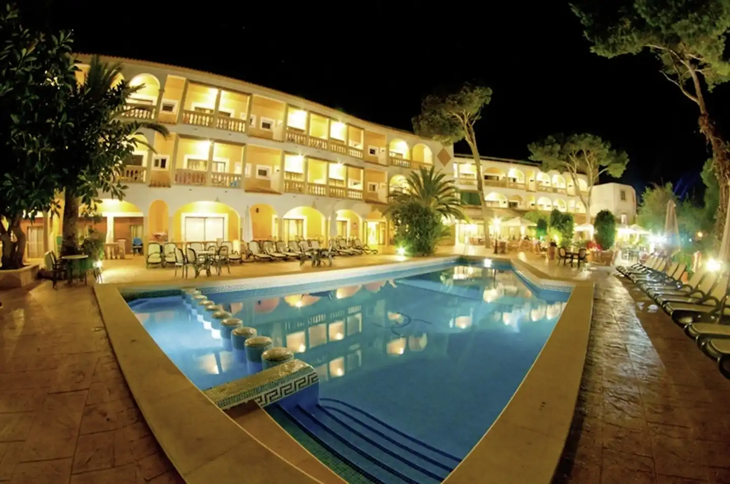 Cala Gat Hallenbad