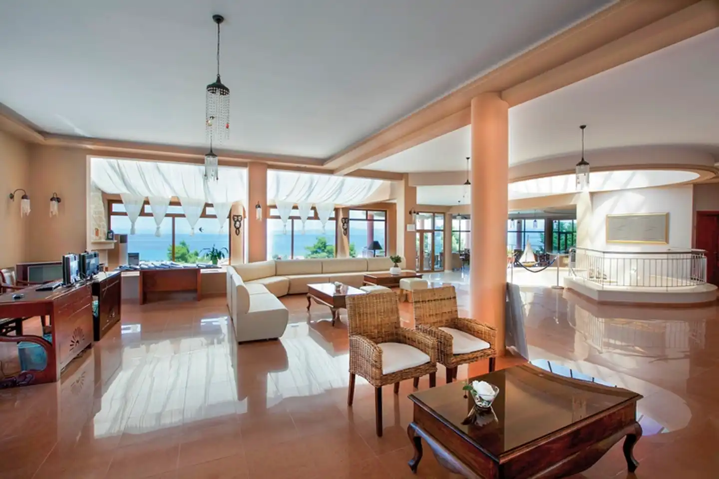 Alia Palace Lobby