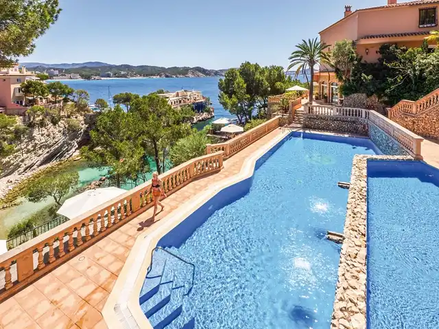 Petit Cala Fornells Pool