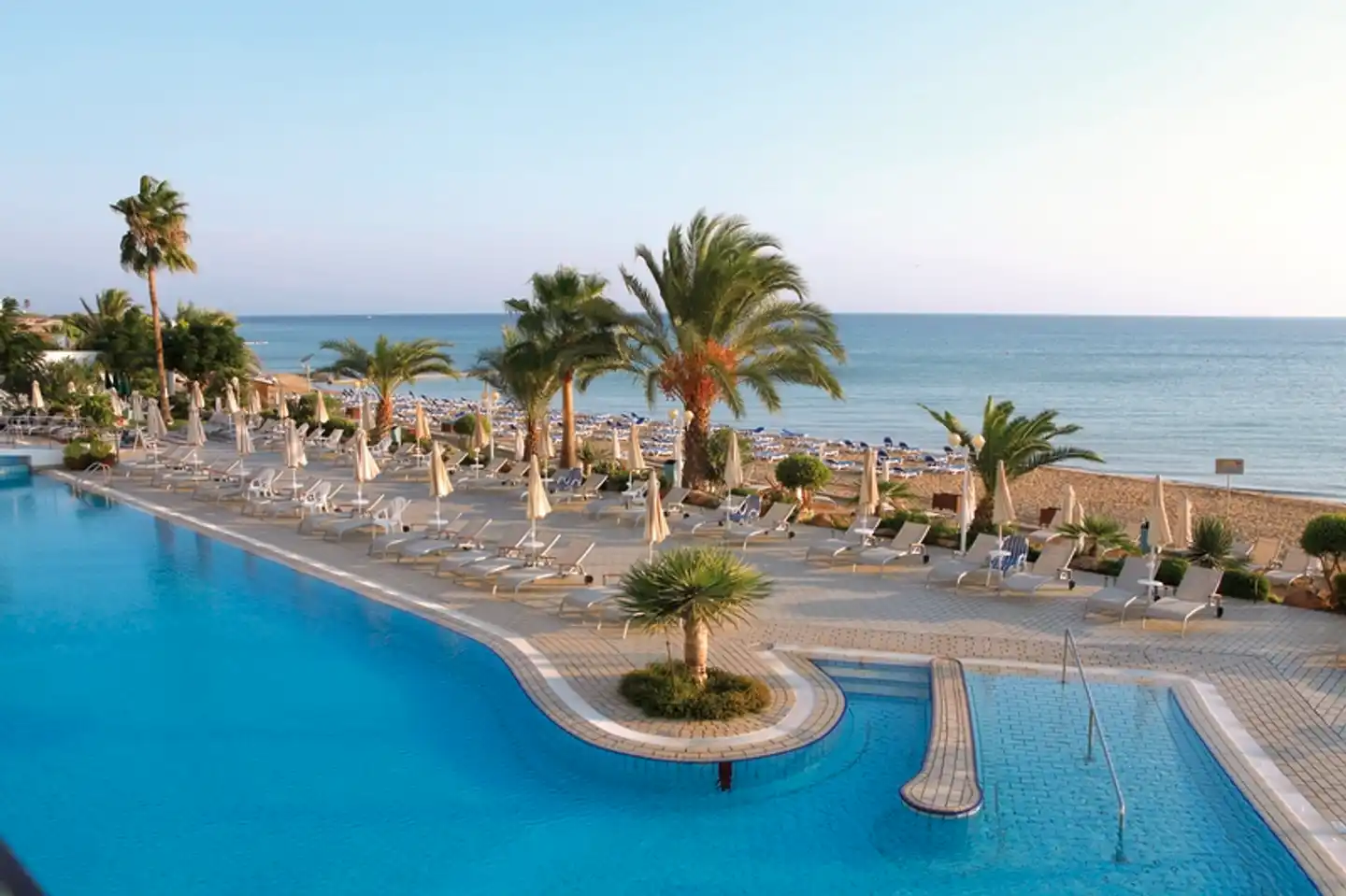 Sunrise Beach Hotel Pool