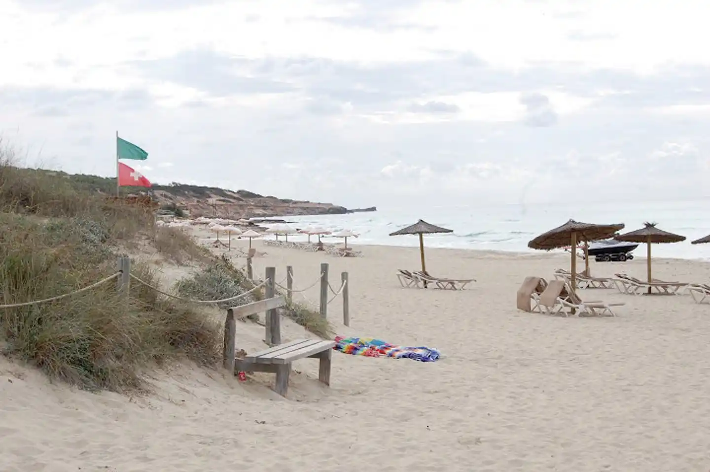 Las Dunas Strand