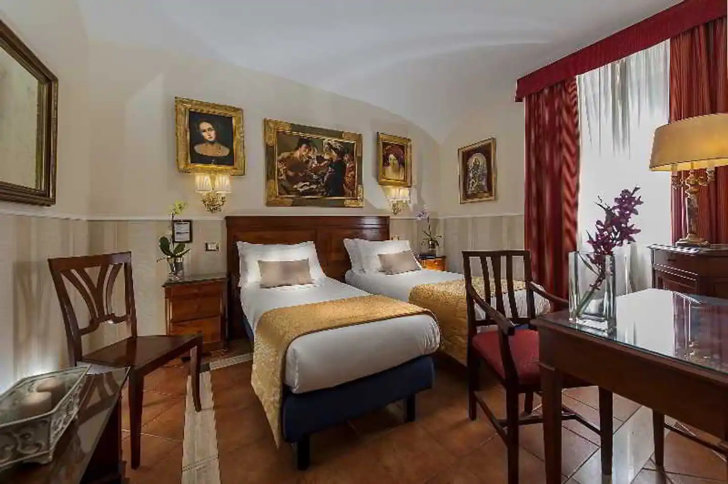 Hotel Des Artistes Wohnbeispiel