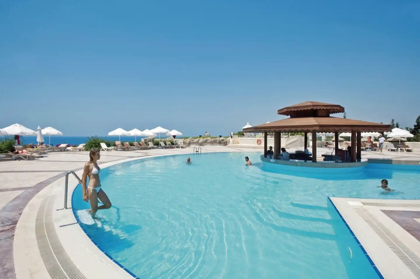 Sunrise Queen Luxury Resort & Spa Pool
